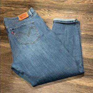 Levi’s Medium Wash Mid Rise Crop Jeans